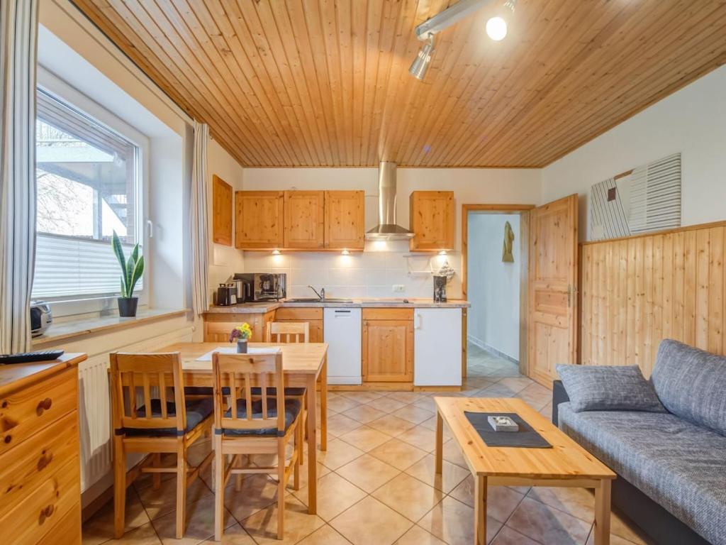 Apartment In Kuehlungsborn By The Forest Eksteriør billede